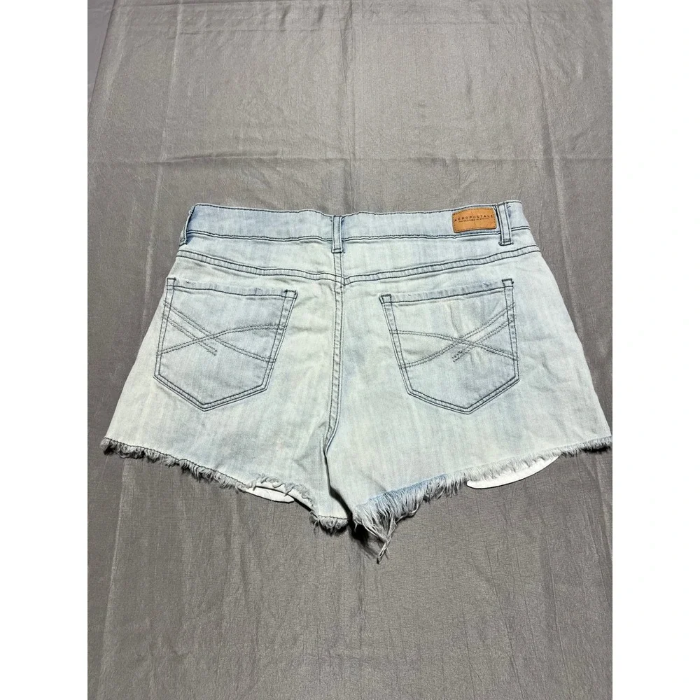Aeropostale High Waisted Shorty Light Wash Floral Embroidered Denim Shorts 10